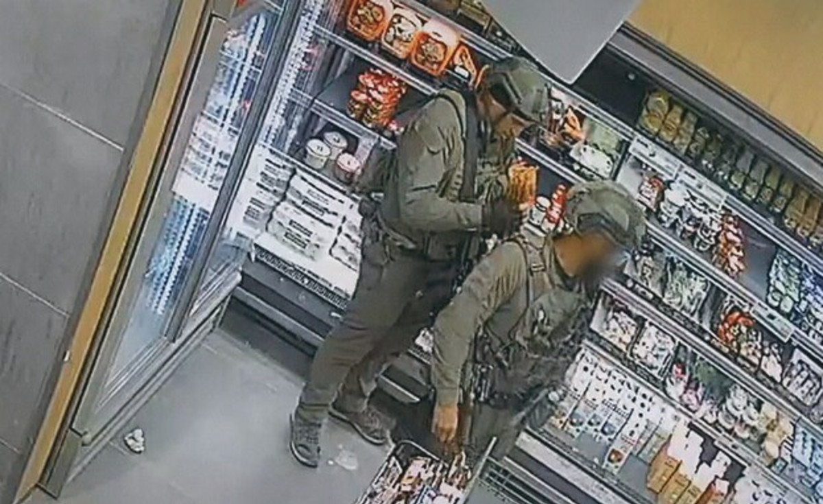 התיעודים המטלטלים מיום הטבח מלמדים אותנו שיעור אחד ברור | בן כספית