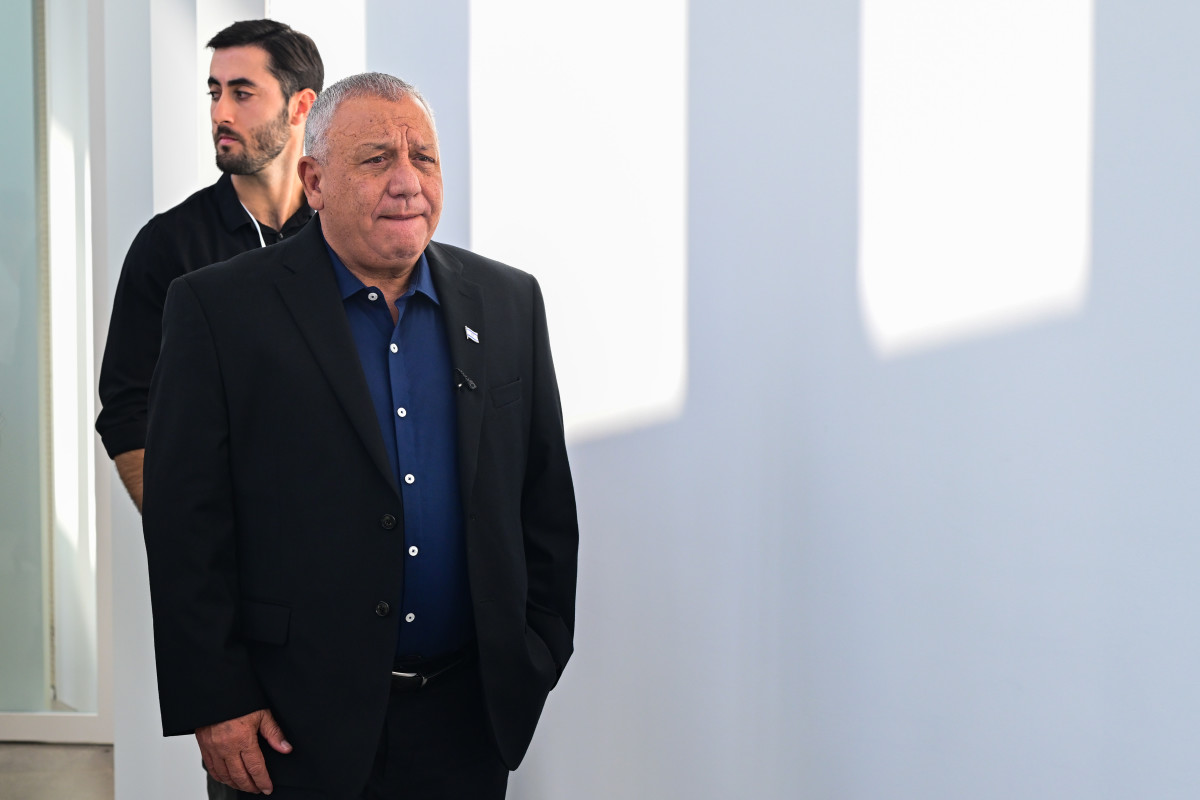 בזמן שאסור היה לפרסם סקרים: אוטוסטרדת המנדטים שברחה מגוש איזנקוט – „שמונה חזרו...