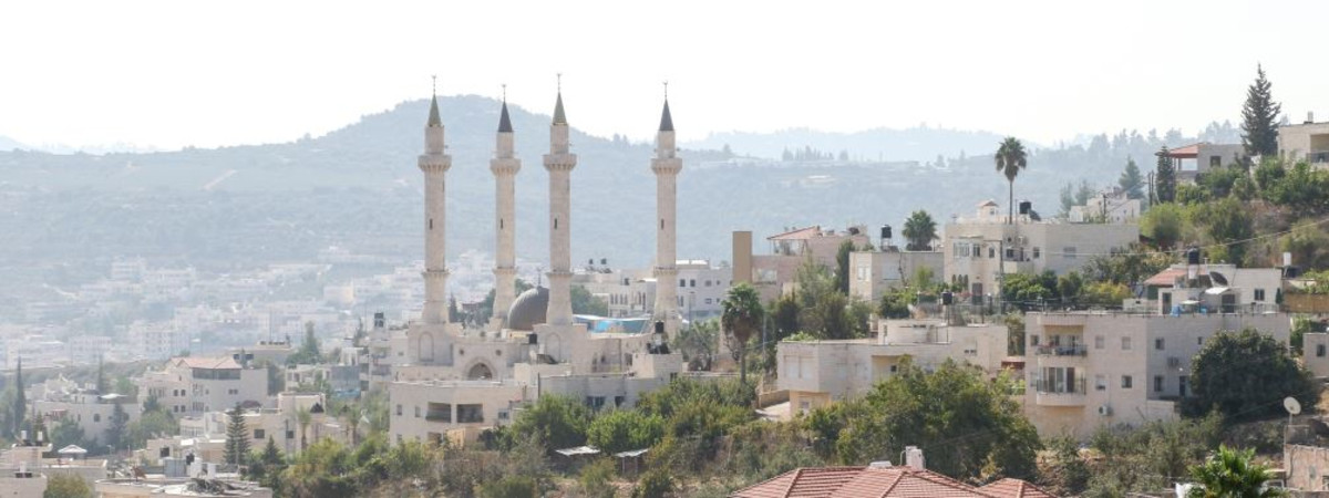 אבו גוש לא רק מוכרת חומוס: היא מזכירה לנו מהי שכנות אמיתית | יוסי אחימאיר