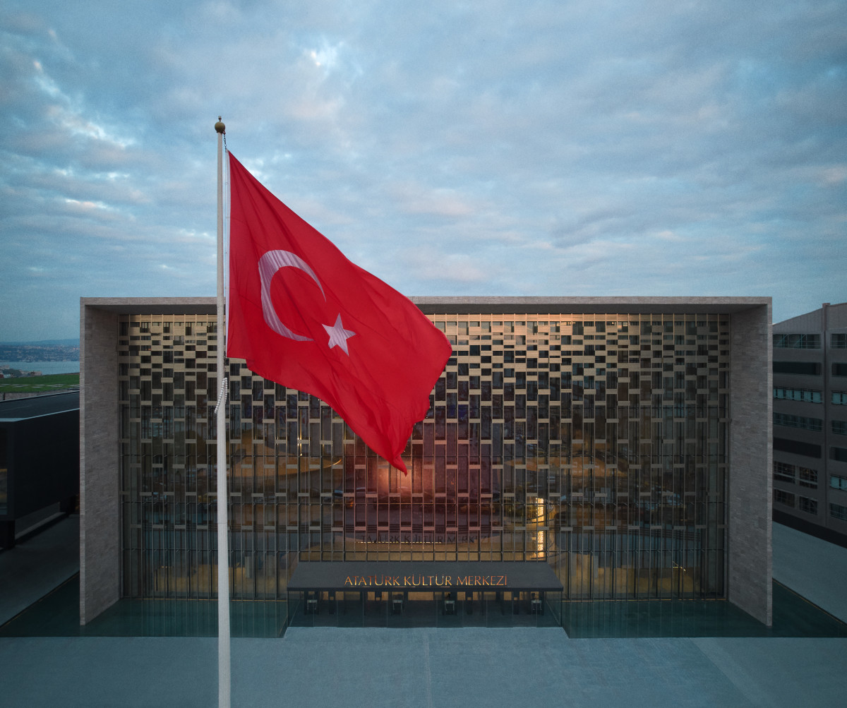 חריג: אירועי ירי סמוך לקונסוליה הישראלית בטורקיה - ככל הנראה 3 נהרגו