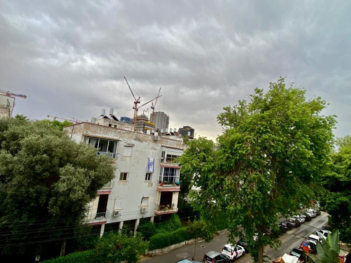 החום נשבר: ירידה חדה בטמפרטורות - וגשם מקומי בדרך | תחזית מזג האוויר