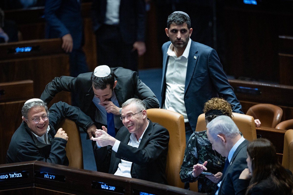 בתיאבון: אפשר לכבות את האש, הסיר רתח, הצפרדעים מוכנות להגשה | בן כספית