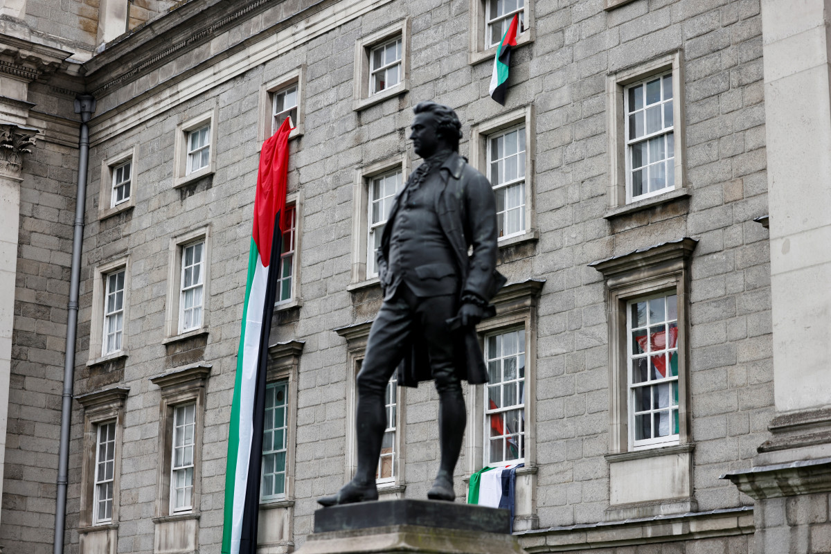Trinity College in Ireland to cut ties with Israeli companies in response to student protests