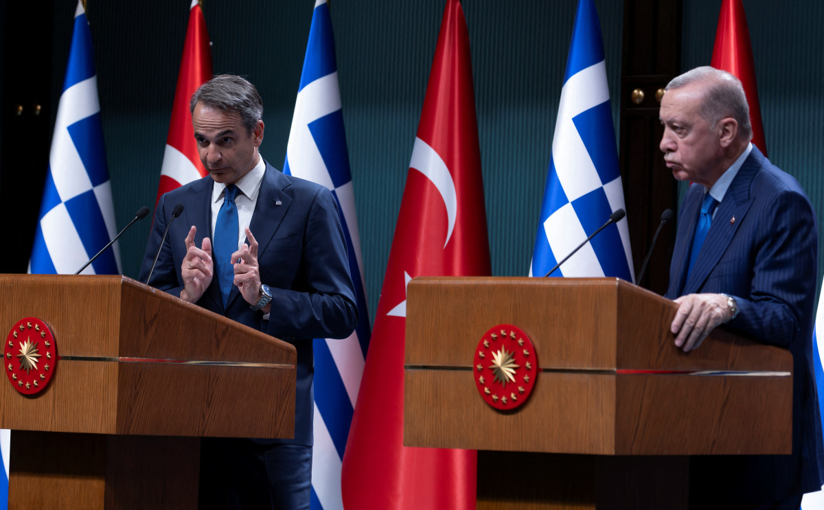 Greek Prime Minister responds to Erdogan’s praise of Hamas in diplomatic embarrassment.
