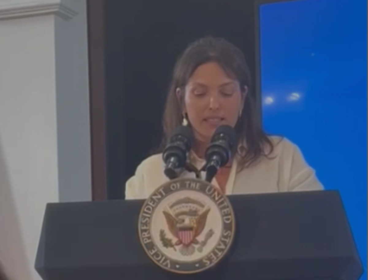 Amit Sosna Attends White House Conference at Kamala Harris’ Invitation