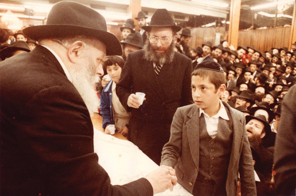 בקייב מצדיעים לרבי מליובאוויטש: משדר מיוחד בטלוויזיה וקמפיין חוצות רחב היקף לכבוד י