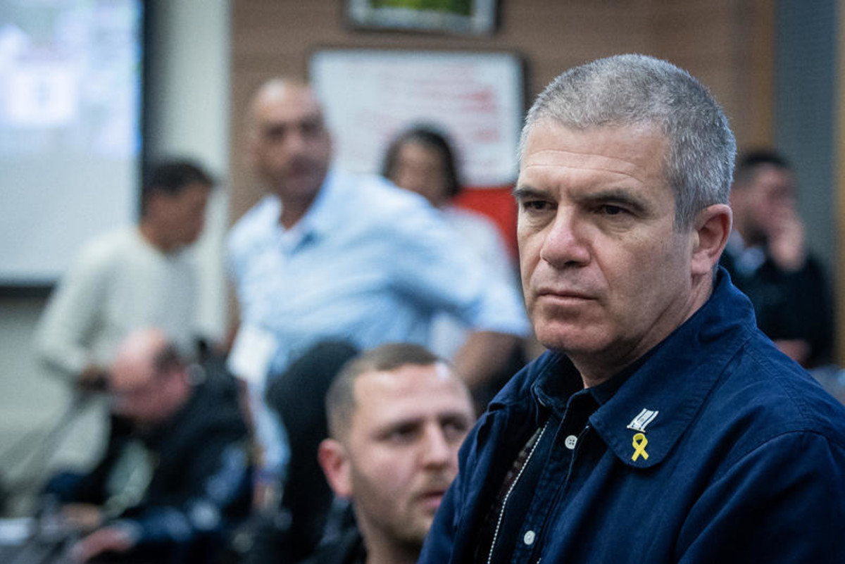 מירי רגב בחרה בגל הירש למשואה – אבל יש פרט שמדליק סערה