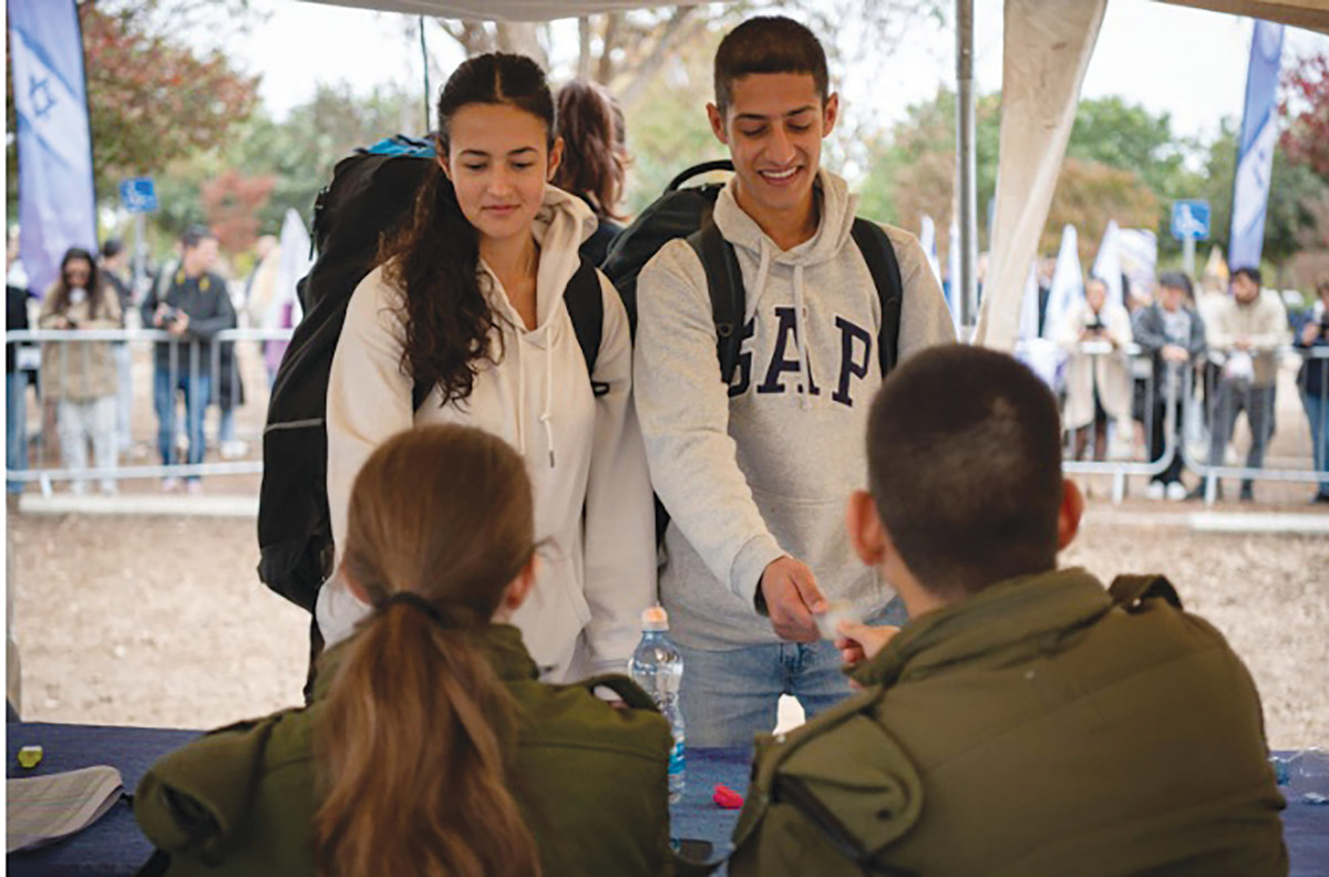 צה"ל: הגיוס ליחידות הקרביות יוצא לדרך, כ-40% - נשים