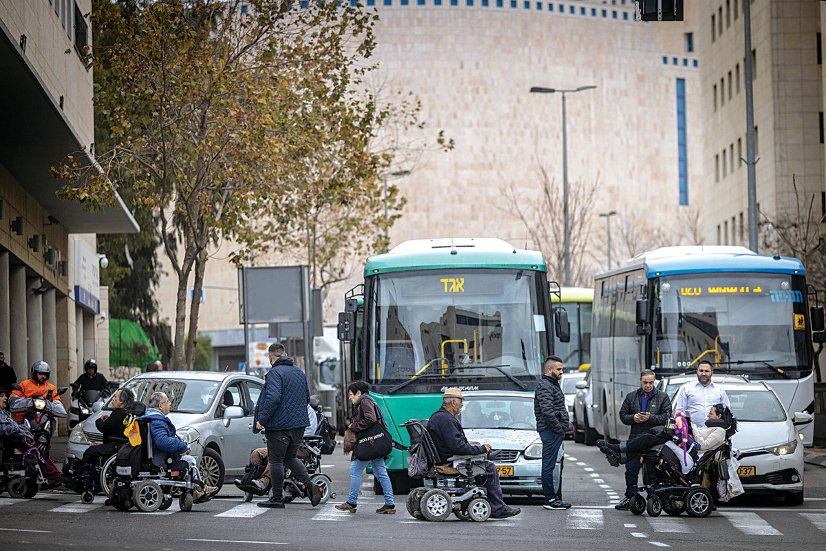 "לבעלי מוגבלות עדיין קשה יותר להשתלב בעבודה" | דוח מיוחד