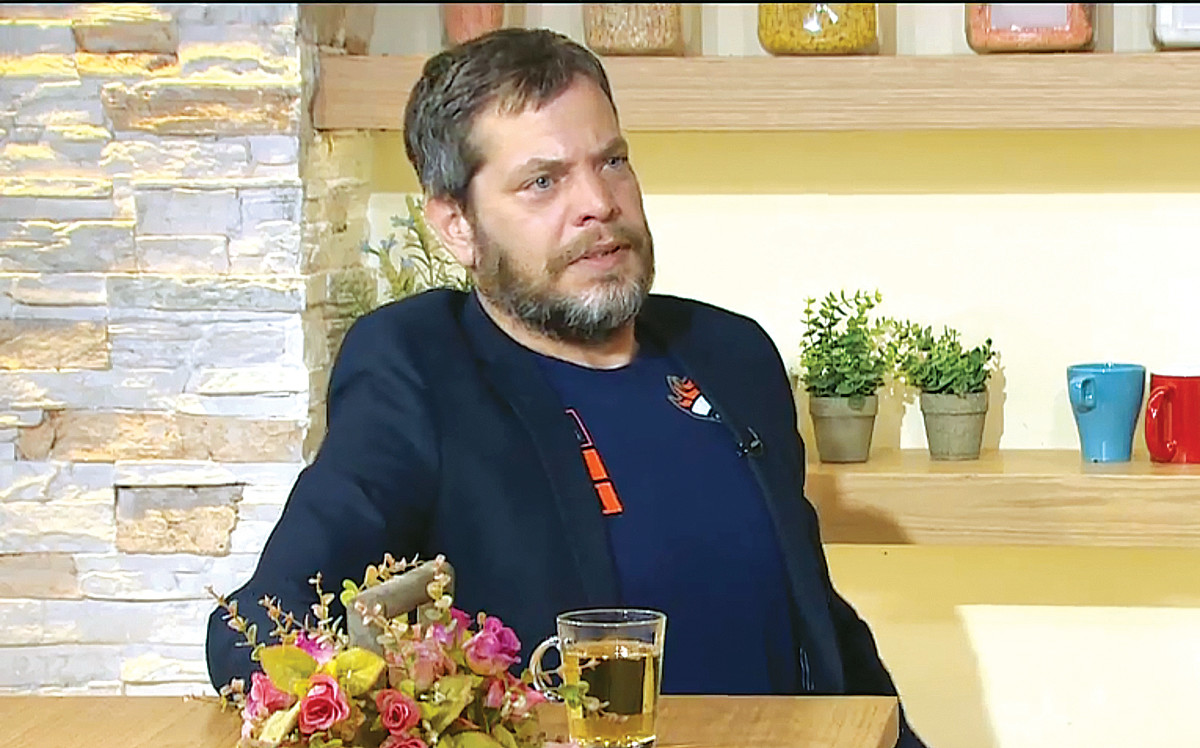 שי גולדן חשף: 