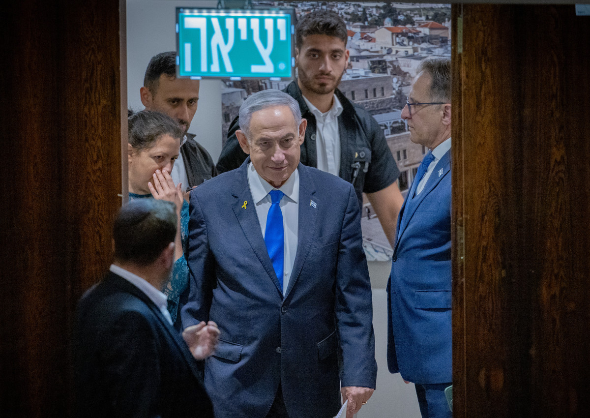 למה רה"מ לא חושף את התיק הרפואי שלו? זה מה שהחוק אומר