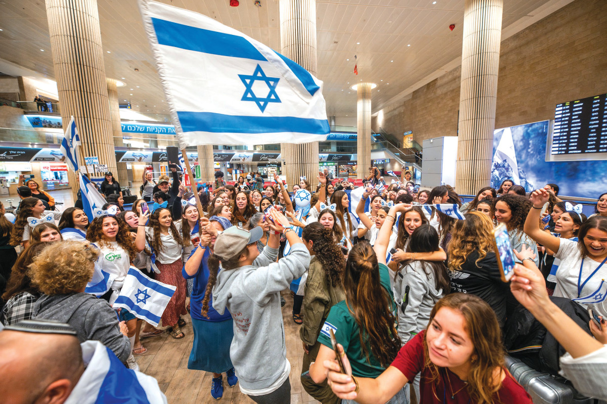 דווקא אחרי ה-7 באוקטובר: יהודי צרפת עוצרים את העלייה לישראל "אין מעטפת תעסוקתית"