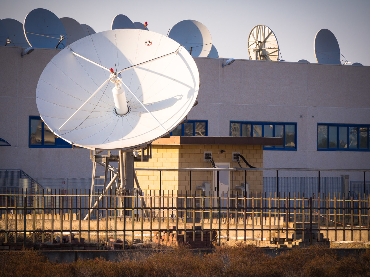 בעננים: עסקת המיליונים של ענקית התקשורת הישראלית