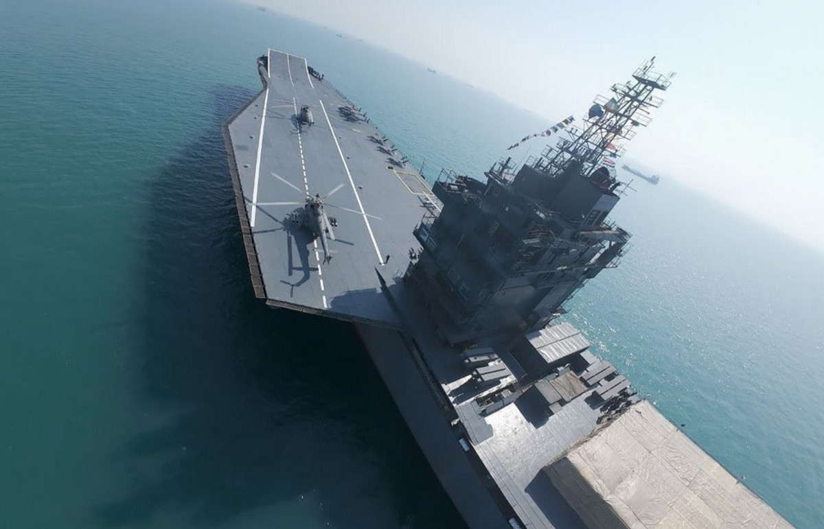 Everything you wanted to know about the Iranian aircraft carrier “Shahid Bakri”