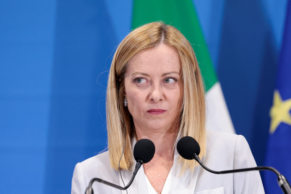 זעם בימין האיטלקי: 