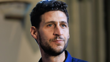 "פרץ לנייד שלי": עיתונאי חדשות 12 הגיש תביעת דיבה בסך חצי מיליון שקלים | פרסום ראשון