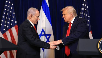 רואה שש בעיניים: המכה הכפולה שהנחית נתניהו על חברי האופוזיציה מאחורי הקלעים 