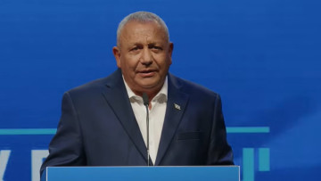 איזנקוט לא עוצר: לוחמת השב״כ והמוסד לשעבר מצטרפת למפלגת ישר