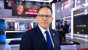 אולפן שישי חושף: מי עוצר את ההכרעה בפרשת צחי ברוורמן? | מיקי לוין