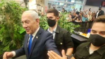 "זה לא קורה כל יום אבל הפסדנו 4000 שקל": ביבי הגיע לבירת ההייטק והקניון רעד