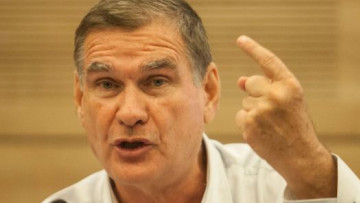 חיים רמון חושף למי החליט להצביע - ומדוע שינה את דעתו