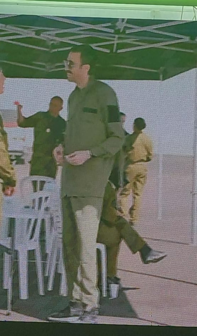 אבינתן אור בתיעוד ראשון