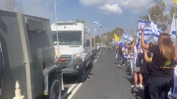 שיירת השבי בדרכם לרעים