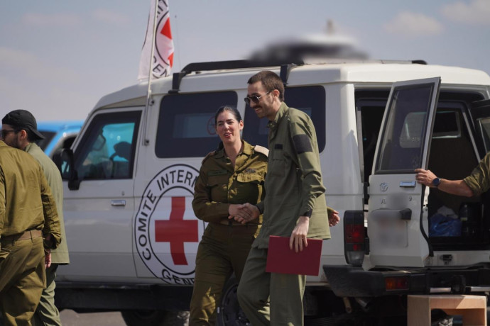 אבינתן אור עם נציגי צה"ל
