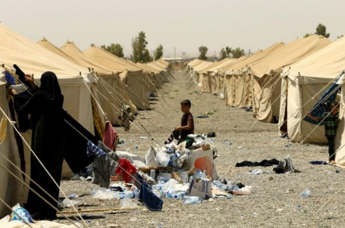 משפחות לוחמי דאעש במחנה מעצר, ארכיון. צילום: רויטרס