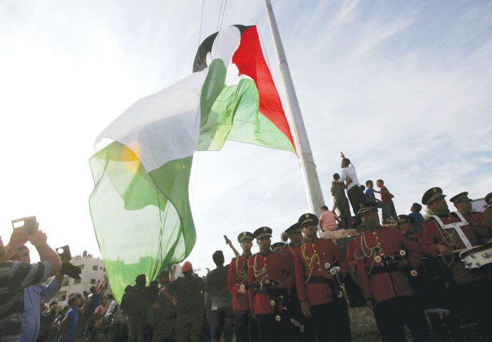 טקס לציון "הכרזת העצמאות הפלסטינית" בטול כרם (צילום: רויטרס)