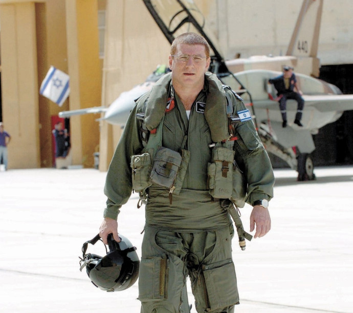 אלוף במיל' אליעזר שקדי, מפקד חיל האוויר בעת התקיפה (צילום: ראובן קסטרו)
