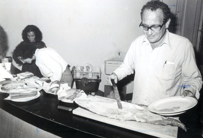 שאול אברון ב"הקיוסק", 1981 