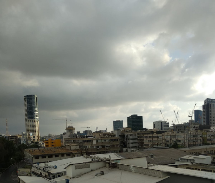 גשם בתל אביב (צילום: ללא)