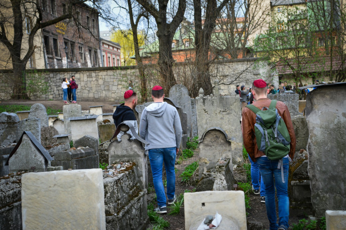 קברים בפולין  (צילום: יוסי זליגר, פלאש 90)