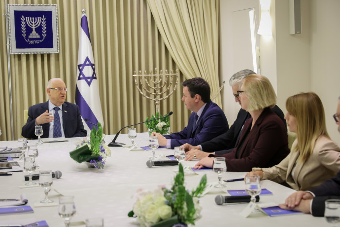 נציגי סיעת ישראל ביתנו בבית הנשיא (צילום: נועם רבקין פנטון, פלאש 90)