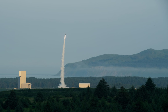 שיגור החץ 3  (צילום: דוברות משרד הביטחון)