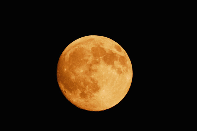 ירח (צילום: ingimages.com)