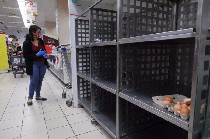 קורונה: קניות לקראת הסגר - למצולמים אין קשר לנאמר בכתבה (צילום: מרק ישראל סלם)