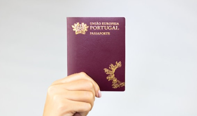 דרכון פורטוגלי (צילום: שאטרסטוק)