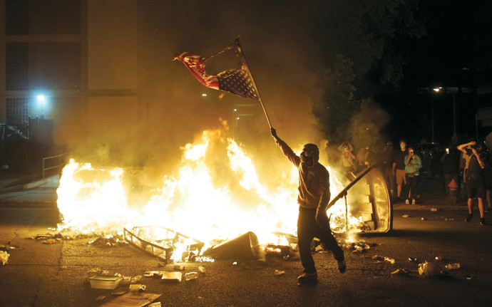 מהומות בארצות הברית (צילום: רויטרס)