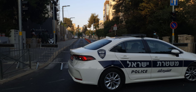 ניידת משטרה, אילוסטרציה (למקום המצולם אין קשר לנאמר בכתבה)