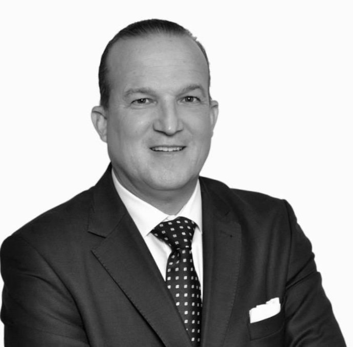 ד"ר רפאל נגל