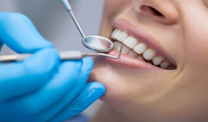 טיפול שיניים (צילום: Shutterstock)