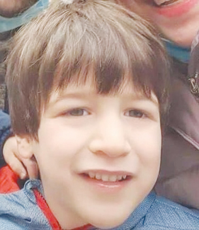 איתן בירן בן ה-5 ששרד באסון הרכבל באיטליה (צילום: באדיבות המשפחה)