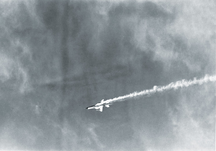 הפלת מטוס מיג מצרי בסיני מלחמת כיפור  (צילום: באדיבות ארכיון צה"ל)