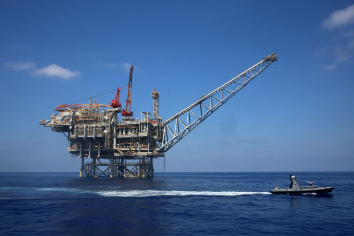 Plate-forme à gaz (Photo : Mark Israel Salem)