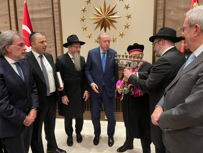 ארדואן בפגישה עם הרבנים (צילום: בטי מזלטו)