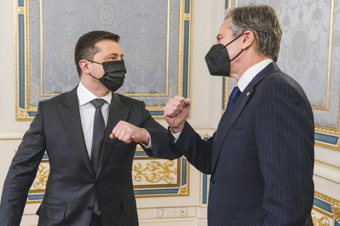 אנתוני בלינקן עם נשיא אוקראינה (צילום: gettyimages)