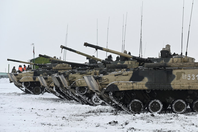 הצבא הרוסי באימון (צילום: REUTERS/Sergey Pivovarov)