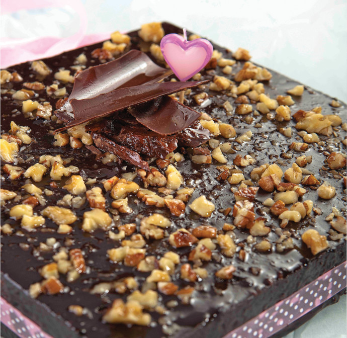 עוגת שוקולד - מתוך הספר "העוגות של פסקל" (צילום: אנטולי מיכאלו)
